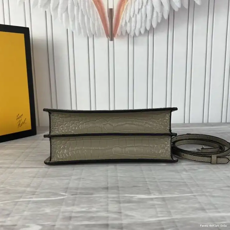Cheap Fendi Crocodile Peekaboo Mini Coffee Cut Leather In Bag 0528